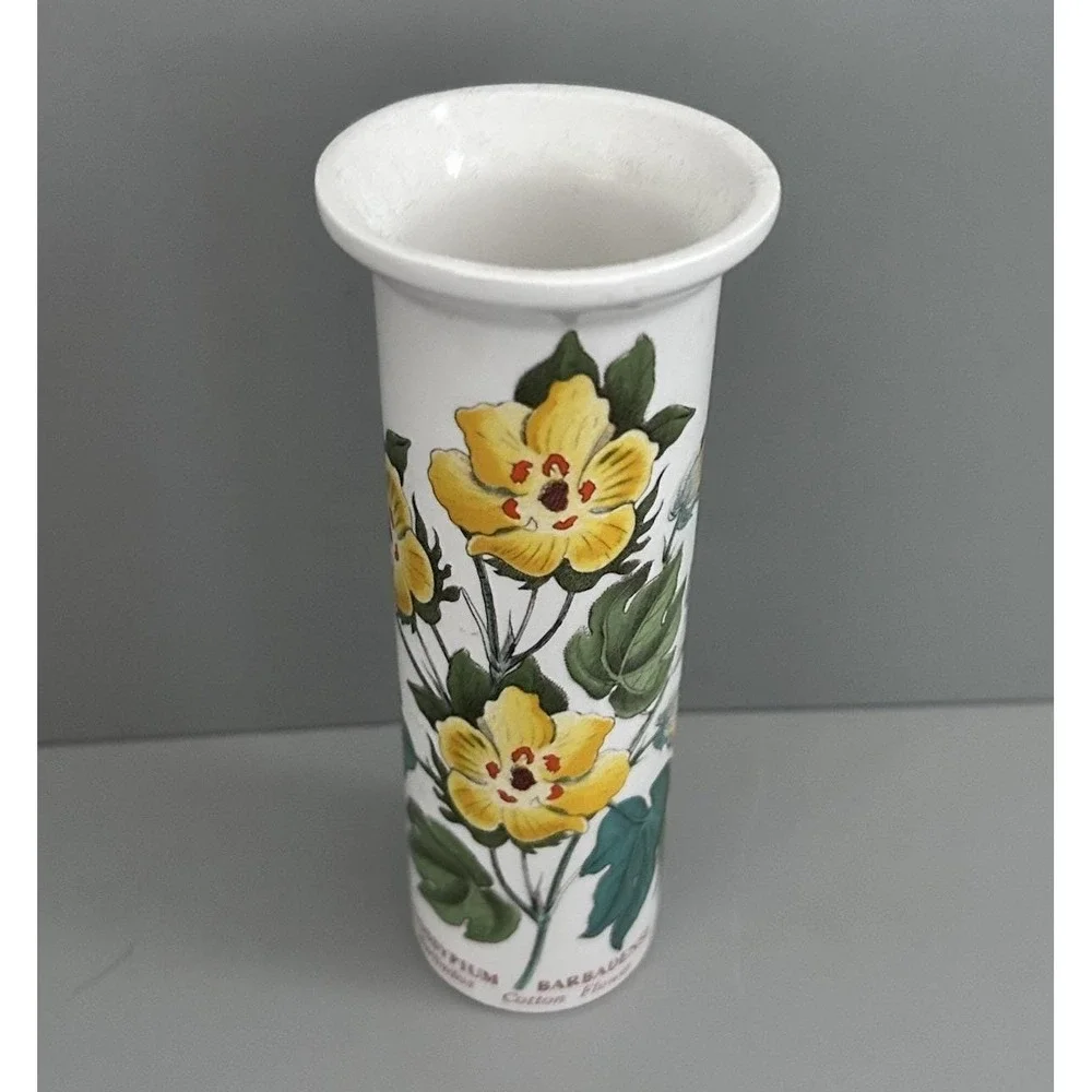 Portmeirion Botanic Garden Gossypium Barbadense Cotton Flower Bud Vase 5.25